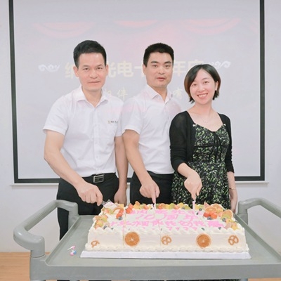 納宏光電10歲啦！“相伴十載，感恩有你”